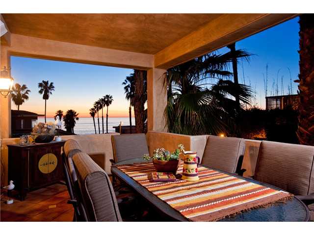 6474 Avenida Cresta, La Jolla, California 92037, 6 Bedrooms Bedrooms, ,5 BathroomsBathrooms,Home,Sold,Avenida Cresta,1019